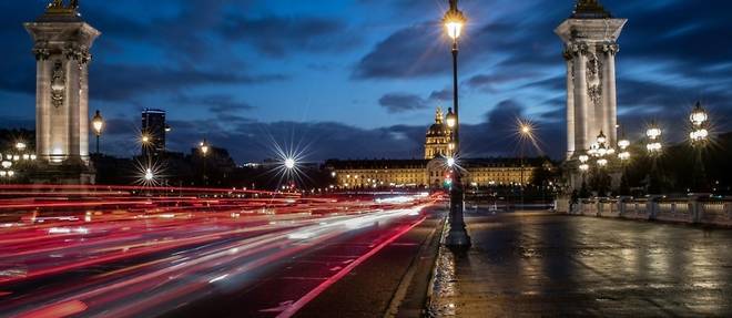 L'interdiction du trafic de transit dans le centre de Paris reportee a 2024