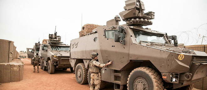 Des vehicules de l'operation Barkhane qui devront quitter le Mali.
