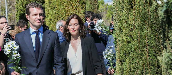 Le chef du parti populaire espagnol Pablo Casado et sa grande rivale Isabel Diaz Ayuso en mars 2019 a Madrid.
