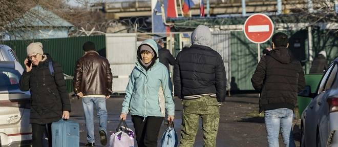 A la frontiere russe, les evacues des zones separatistes craignent le pire