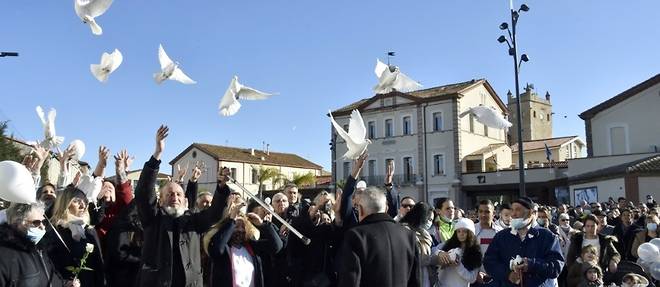 Incendie meurtrier pres de Perpignan: plus de 2.500 personnes expriment leur solidarite