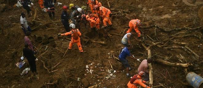 Pluies au Bresil: le bilan s'alourdit a 186 morts a Petropolis