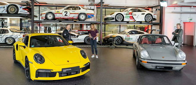 Porsche, le constructeur de la legendaire 911, pourrait bientot etre introduit en Bourse pour financer les enormes investissements a venir du groupe Volkswagen.
