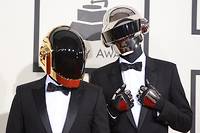 Un an pile après l'annonce de sa séparation, le duo électro Daft Punk a signé mardi son retour sur les réseaux sociaux.
