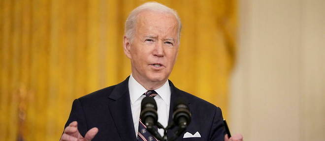 Joe Biden a annonce une << premiere tranche >> de sanctions contre la Russie le 22 fevrier.
