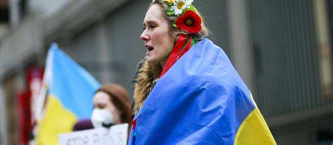 A travers le monde, la solidarite avec l'Ukraine se manifeste dans la rue