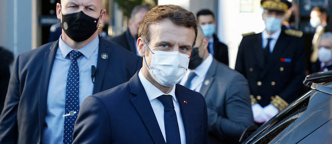 Emmanuel Macron a du reporter sa declaration de candidature.
