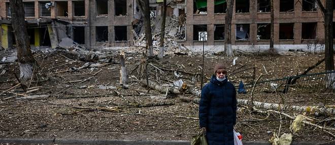 L'Ukraine accepte des pourparlers avec Moscou, la dissuasion nucleaire  russe en alerte