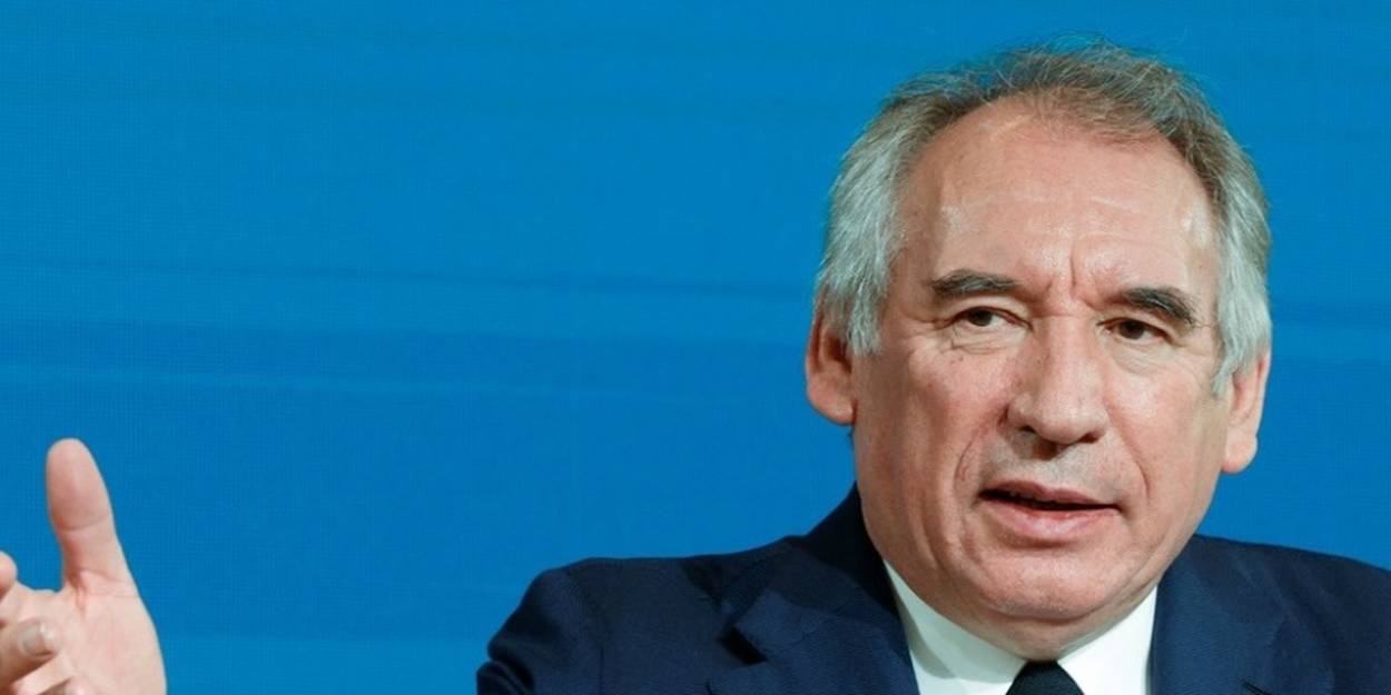 Présidentielle au nom de la démocratie, François Bayrou va parrainer Marine Le Pen