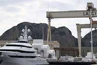 Dans la traque aux avoirs des oligarques, la France saisit un m&eacute;ga-yacht russe
