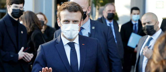 Emmanuel Macron lors de sa visite au Salon de l'agriculture, le 26 fevrier.
