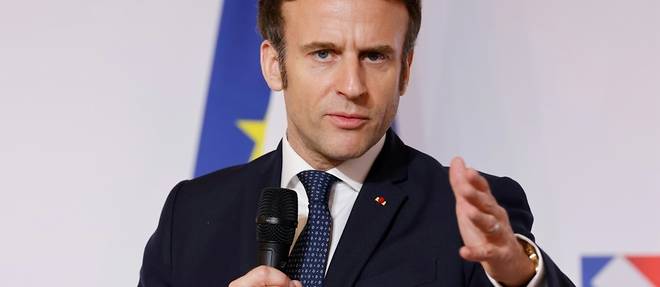Retraite: Macron propose report progressif a 65 ans, montant minimum et suppression de regimes speciaux, annonce Attal
