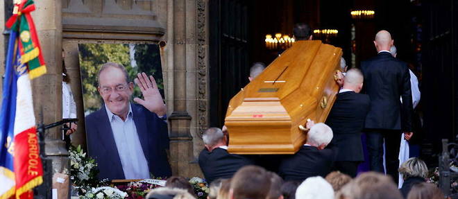 Lors des funerailles de Jean-Pierre Pernaut, mercredi a la basilique Sainte-Clotilde a Paris.
