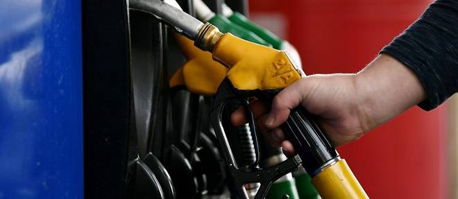 Carburants: recul des prix, apres des records a plus de 2 euros le litre