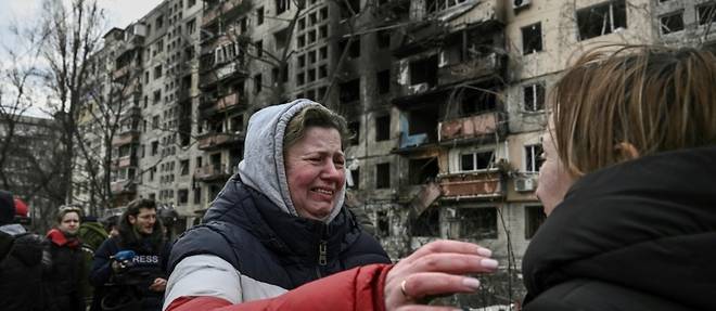Les larmes, la peur et la fureur a Kiev apres des tirs de missiles russes