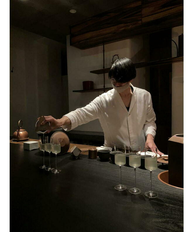 Quand Katsuhito Imaizumi se mue en bartender.
 ©  ALP