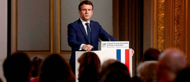 La France a commemore ce samedi le 60e anniversaire des accords d'Evian et du cessez-le-feu en Algerie, avec une ceremonie a l'Elysee ou Emmanuel Macron a de nouveau plaide pour un "apaisement" des memoires sur les deux rives de la Mediterranee.
