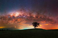 Notre galaxie, la Voie lactée, vue de la ville de Darkan, dans le sud-ouest de l'Australie. 
