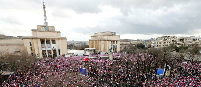 La place du Trocadero lors du rassemblement de soutien a Francois Fillon le 5 mars 2017.
