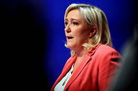 Pr&eacute;sidentielle : Le Pen continue sa progression, M&eacute;lenchon 3e, selon un sondage