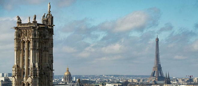 Quelques nuages arrivent dans le ciel de Paris. (Photo d'illustration)
