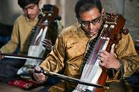 Le sarangi, un instrument traditionnel qui sombre dans l'oubli au Pakistan