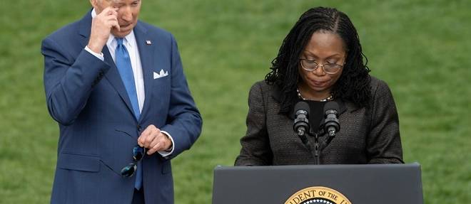 "Nous l'avons fait!": le cri du coeur de Ketanji Brown Jackson, premiere femme noire a la Cour supreme