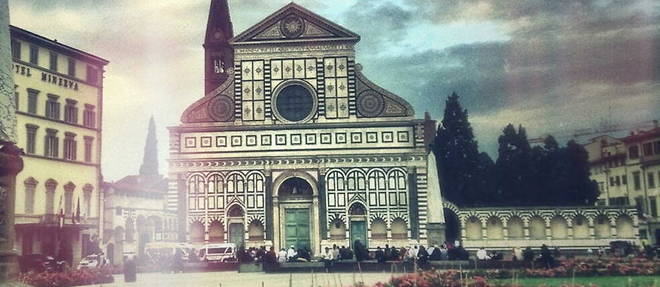 L'eglise Santa Maria Novella fut edifiee sous l'egide de l'ordre des Precheurs, les dominicains, en 1246. La facade fut realisee par Alberti un peu plus de deux siecles plus tard.
