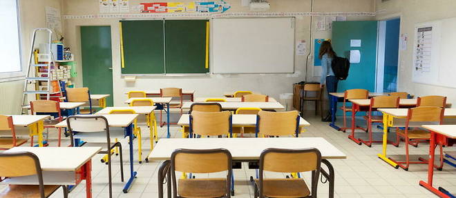 A classroom in a primary school before the start of the school year (illustration photo).
