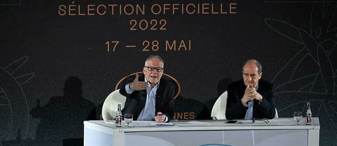 Le delegue general du Festival de Cannes, Thierry Fremaux,  et Pierre Lescure, le president, pendant la conference de presse sur le 75e edition.
