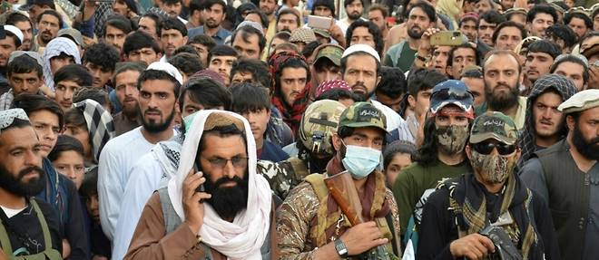 Afghanistan: les tirs pakistanais ont fait pres de cinquante morts, selon des responsables afghans