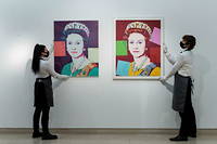 Portraits d'Elizabeth II par Andy Warhol.  
