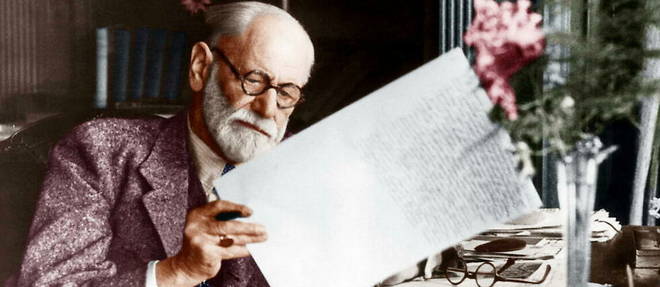 Sigmund Freud, le pere de la psychanalyse, a ete le premier a theoriser le lapsus. Ici, dans son bureau londonien, vers 1938-1939.
