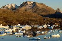 La fonte des glaces, un des principaux drames causés par le réchauffement climatique. Ici, un fjord près du village de pêcheurs Inuit de Tiniteqilaaq (Groenland), immortalisé le 21 avril.
