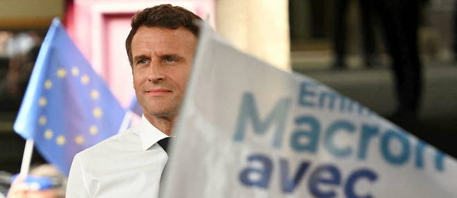 Emmanuel Macron lors de son dernier meeting de campagne dans le Lot.

