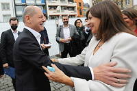 Le chancelier allemand Olaf Scholz, issu des rangs du SPD, et Anne Hidalgo, candidate PS à la dernière présidentielle, en septembre 2021.
