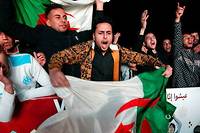 Les supporteurs algériens, lors du match de barrage contre le Cameroun, ont poussé au maximum les Fennecs. Ceux-ci sont désormais définitivement éliminés à la suite du rejet du recours de la Fédération algérienne de football devant la Commission de la Fifa. 
