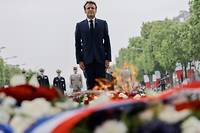 Emmanuel Macron comm&eacute;more la Victoire du 8 mai 1945 dans un contexte particulier