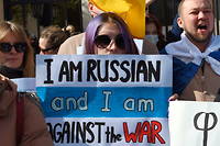 Manifestation contre l'offensive russe en Ukraine, en mars à Tbilissi.  
