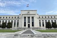 La Fed a augmenté d’un demi-point ses taux directeurs, la première hausse d’une telle ampleur depuis 2000. Ils se situent désormais entre 0,75 % et 1 %.

