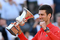 Djokovic sacr&eacute; &agrave; Rome pour la sixi&egrave;me fois en surclassant Tsitsipas