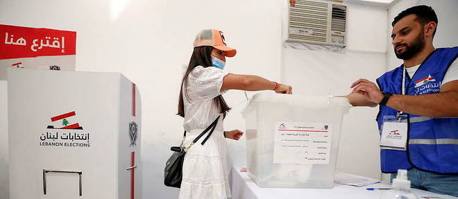 Une expatriee libanaise votant aux legislatives depuis Dubai (photo d'illustration).
