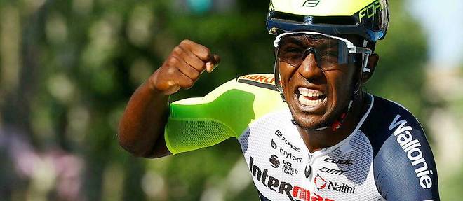 Victoire historique que celle de Bibiam Girmay a la 10 e etape du Giro d'Italie. Ce 17 mai, c'est la premiere fois qu'un subsaharien remporte une etape du Tour d'Italie.
