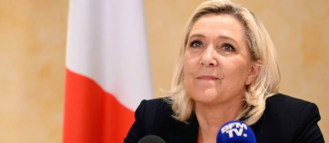 Legislatives: Marine Le Pen veut proposer une loi contre le port du burkini