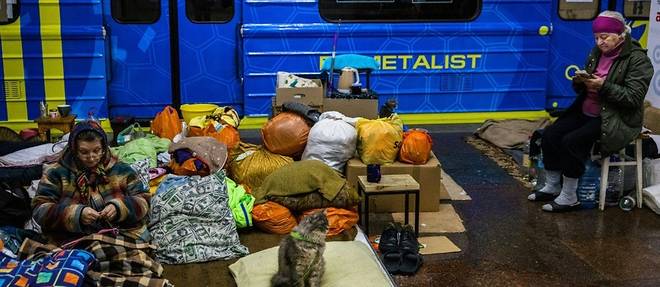 A Kharkiv, l'inconfort rassurant du metro difficile a quitter pour les habitants