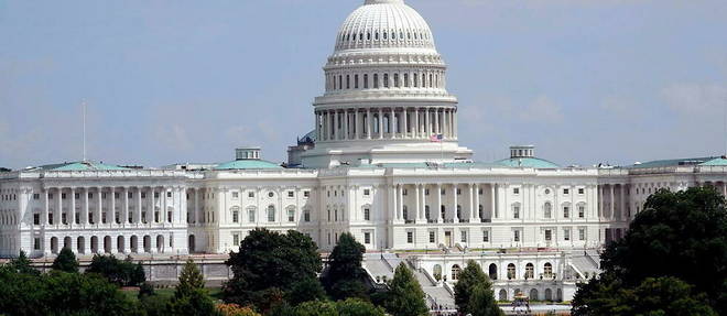 Le Capitole des Etats-Unis, ou siege le Congres (illustration).
