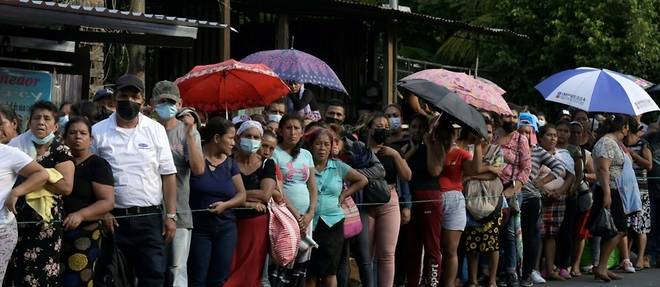 Gangs au Salvador: des familles denoncent des arrestations arbitraires