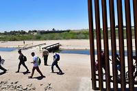 En Arizona, pour de nombreux migrants, l'espoir passe par une br&egrave;che dans le mur