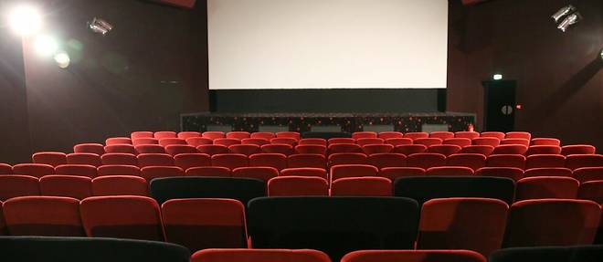 From January to the end of April, theaters drew a little more than 50 million admissions, which is 34% less than in the same period in 2021, and 23% less than in 2019.
