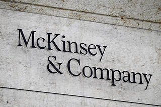 Les enquêteurs perquisitionnent le siège français du cabinet de conseil McKinsey (illlustration).
